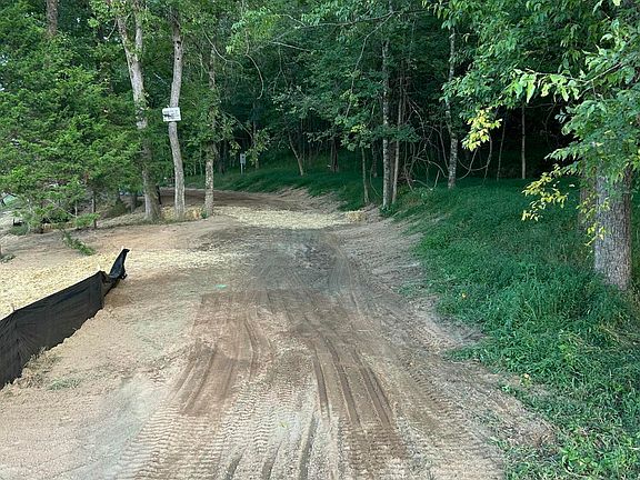 5th image of 1633 Poplar Springs Rd