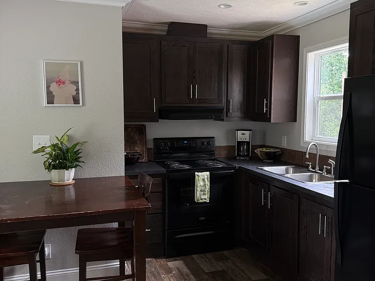 2792 Linden Dr — Photo 2