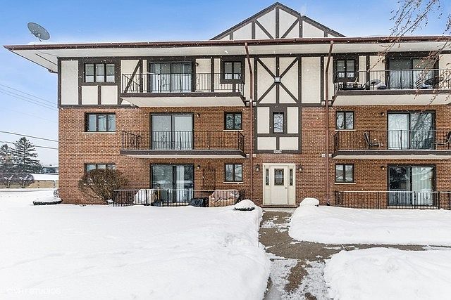 1st image of 11042 S Theresa Cir APT 2D