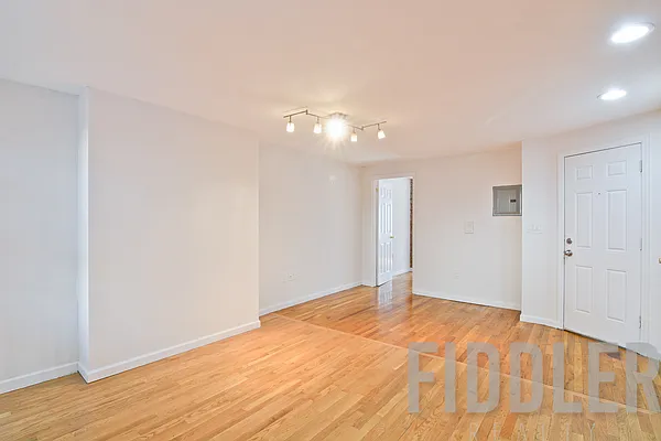 Rented by Fiddler Realty | media 15