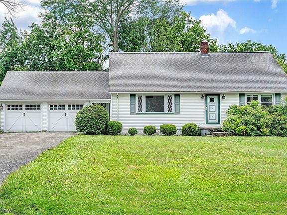 2nd image of 24 Deeringwood Dr