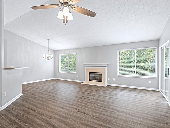 4th image of 4465 N Shore Dr APT 304