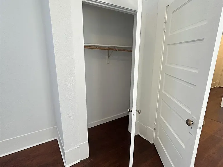 2514 Avenue M #2 — Photo 12
