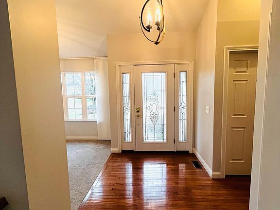 3rd image of 2242 Bluegrama Dr