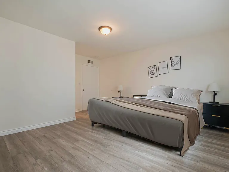 6630 Elmhurst Dr — Photo 3
