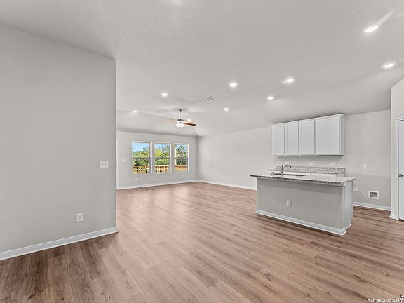 3rd image of 8418 Smithers Avenue