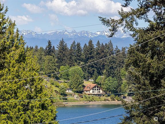 3rd image of 2102 E Phinney Bay Drive