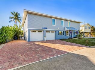 16201 Aura Ln, Bokeelia, FL 33922