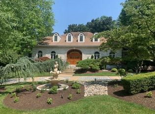 343 Wyndmoor Ln, Huntingdon Valley, PA 19006