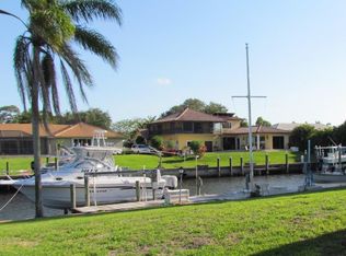3724 SE Fairway E, Stuart, FL 34997