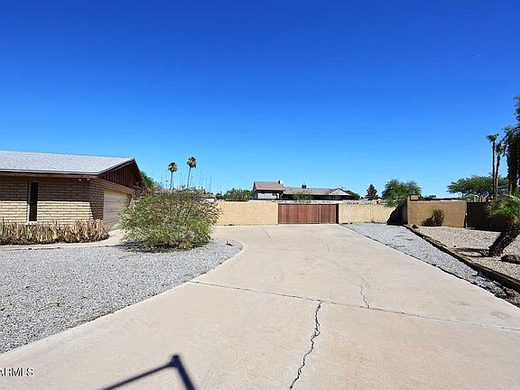 2nd image of 17901 N 71st Drive