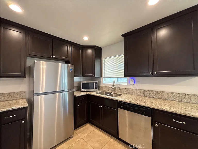 27531 Temple St — Photo 17