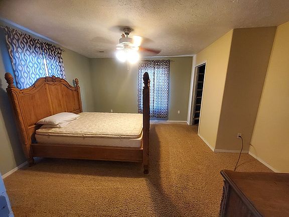 1 bed 14x15, closet 5.5x6.5