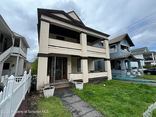 85 Belmont St Photo 1