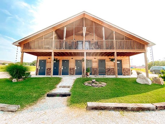 5th image of 391 Barnett Dr