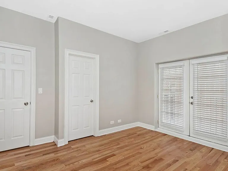535 E 43rd St #3W — Photo 6