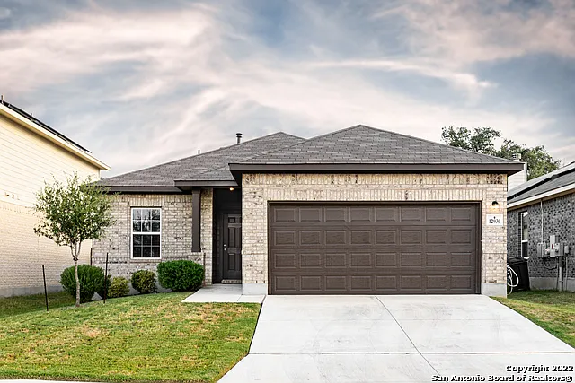12930 Cedarcreek Trl — Photo 2
