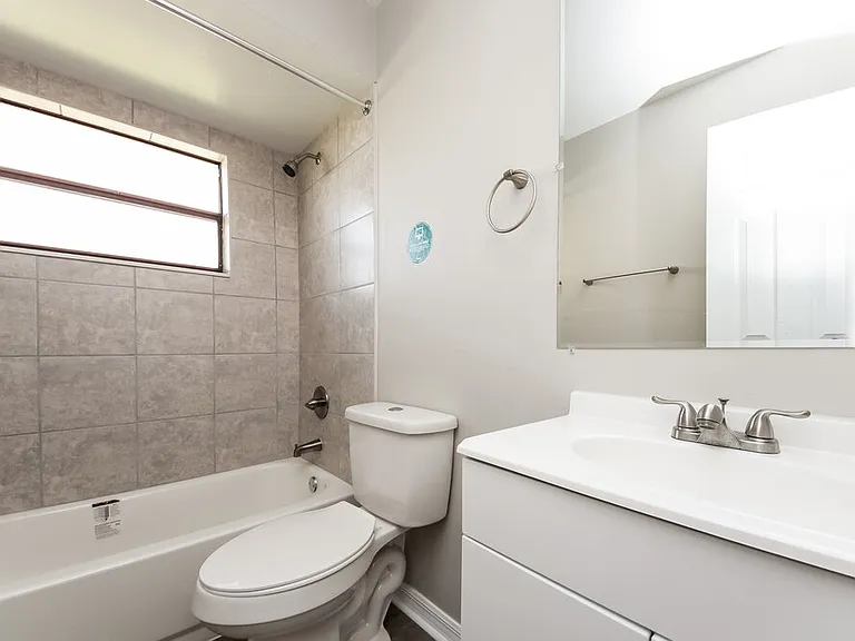 619 Heraldo Ct — Photo 14
