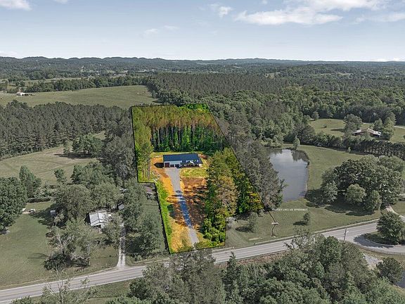 3rd image of 479 County Road 550