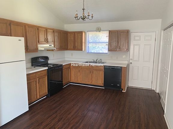 2nd image of 2111-A E 3rd St