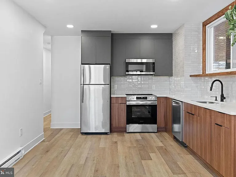 1502 S 52nd St — Photo 4