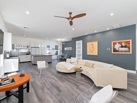 5th image of 5515 Paraiso Pl
