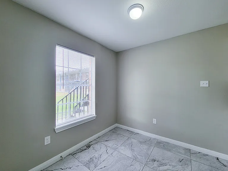 COURTYARD PARK APARTMENTS — Photo 21