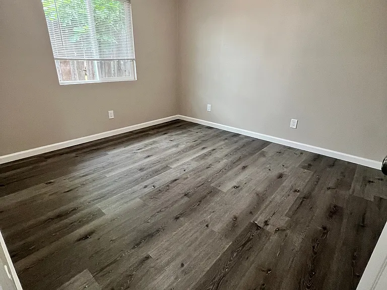 4674 Fleming Way #B — Photo 7
