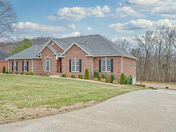 3rd image of 4113 Plantation Dr