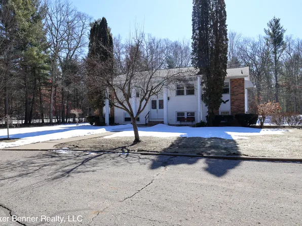 2447 W White Lake Dr, Whitehall, MI 49461