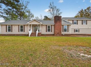 204 Sweetbriar Ln, Havelock, NC 28532