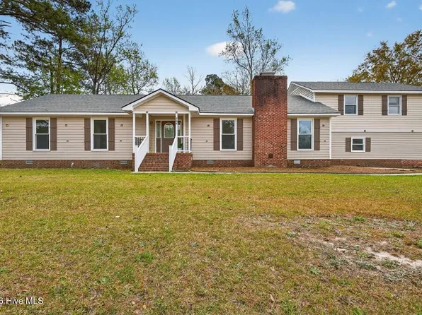 204 Sweetbriar Lane, Havelock, NC 28532