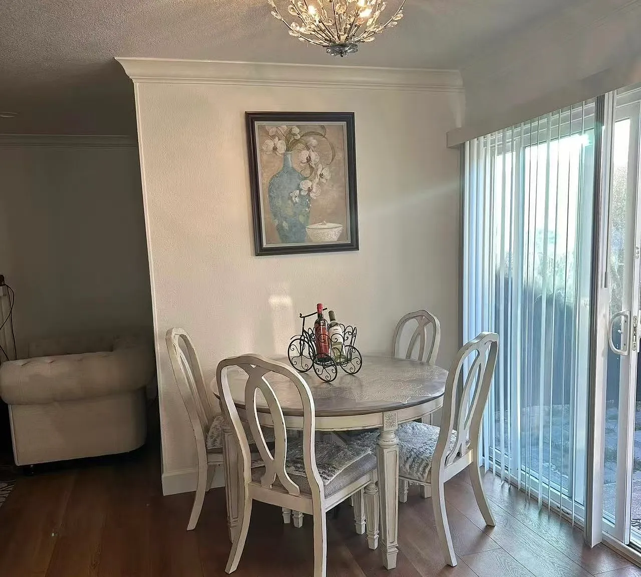 3 bed, 1000 sqft, $3,600 — Photo 3
