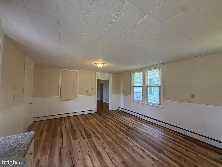 1001 School House Ln — Photo 9