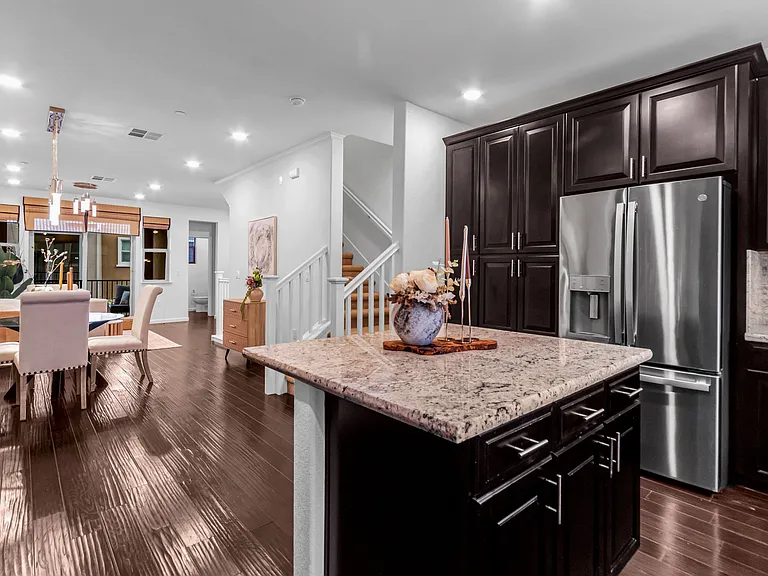 2730 Ferrara Cir — Photo 14