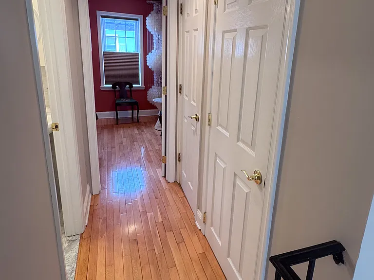 1818 Webster St — Photo 7
