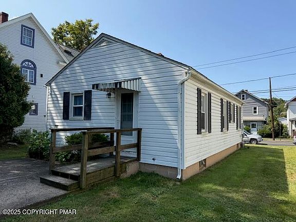 4th image of 592 N Courtland St