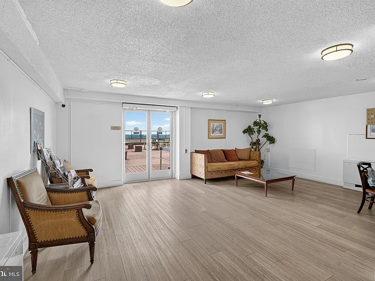 4515 Willard Ave #2203S — Photo 28