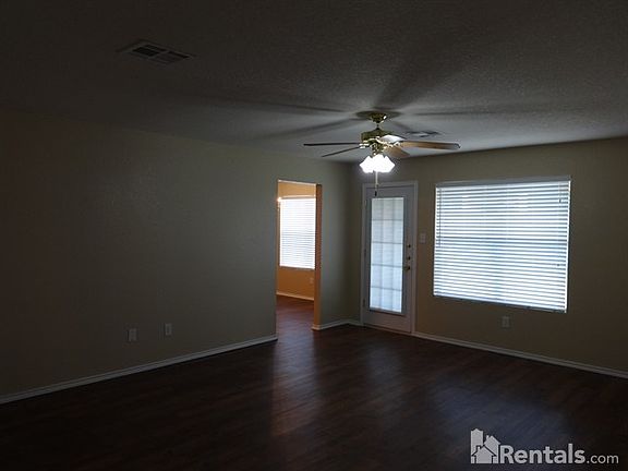 3rd image of 3604 Gus Dr