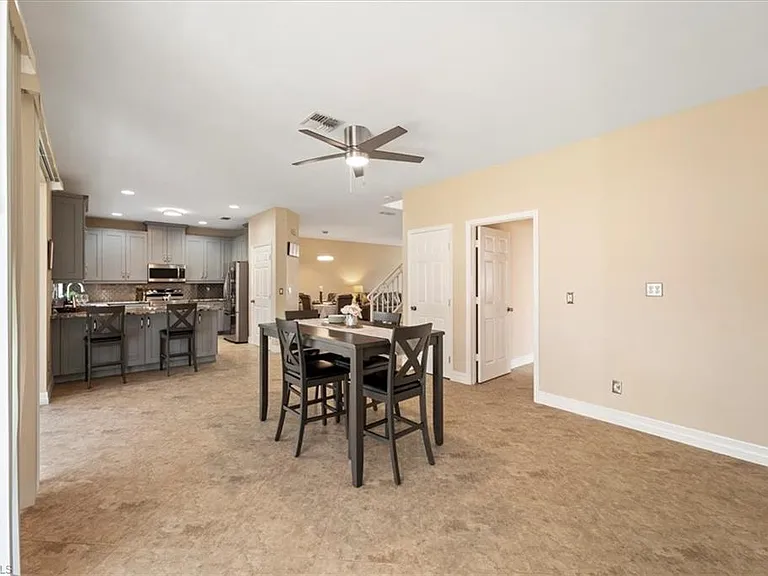 12341 Eagle Pointe Cir — Photo 15