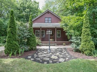 565 Grayton Rd, Berea, OH 44017