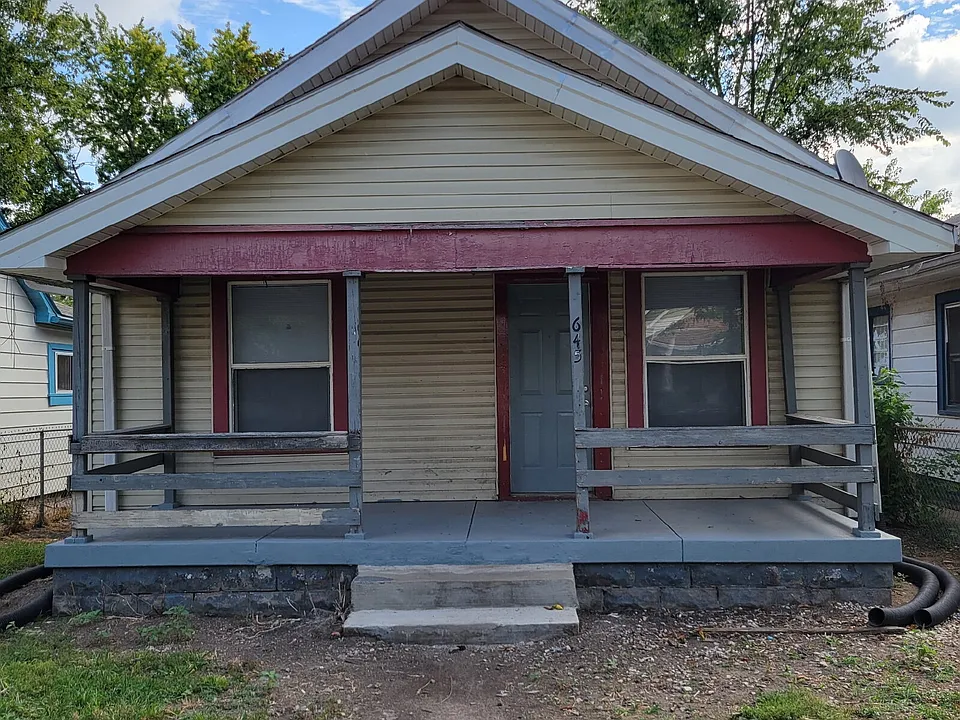 645 N Exeter Ave