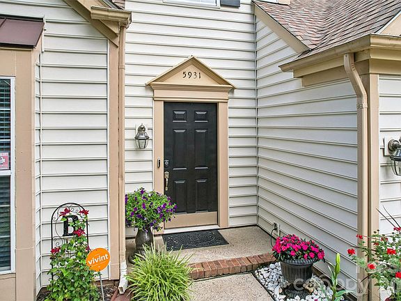 4th image of 5931 Downfield Wood Dr