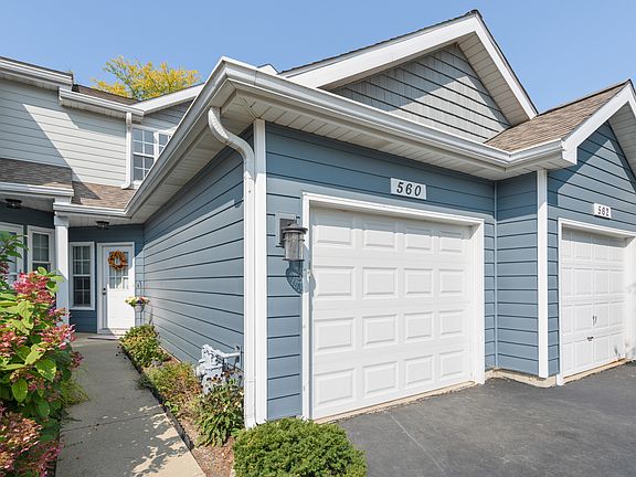 2nd image of 560 Woodcrest Dr