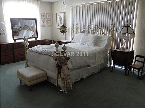 5th image of 3958 Foxboro Cir