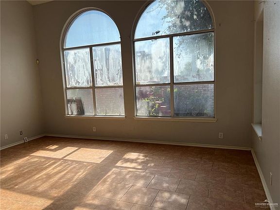 3rd image of 3112 N 33rd St