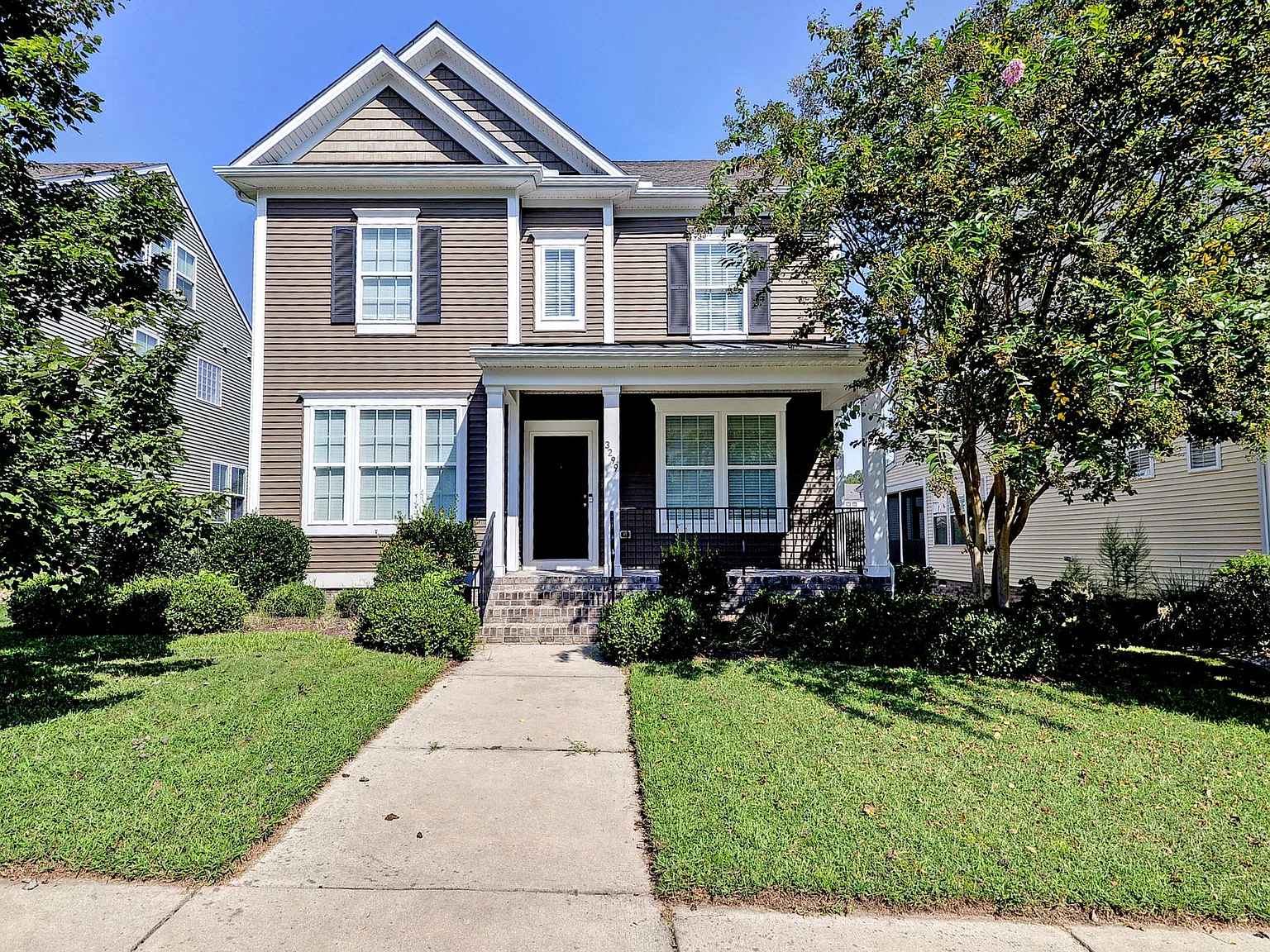 5 bed, 2625 sqft, $2,995 — Photo 1