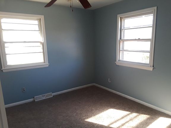 5th image of 8103 Phelps Pl