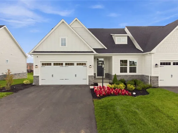 1051 Black Sands Dr #Y229uu, Penn Township, PA 15644