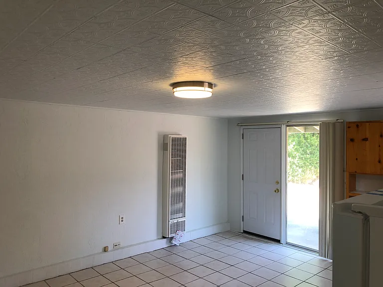 352 Clark Way — Photo 27